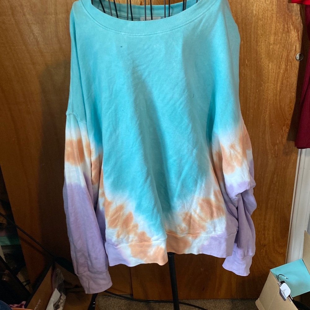 Tie dye sweatshirt